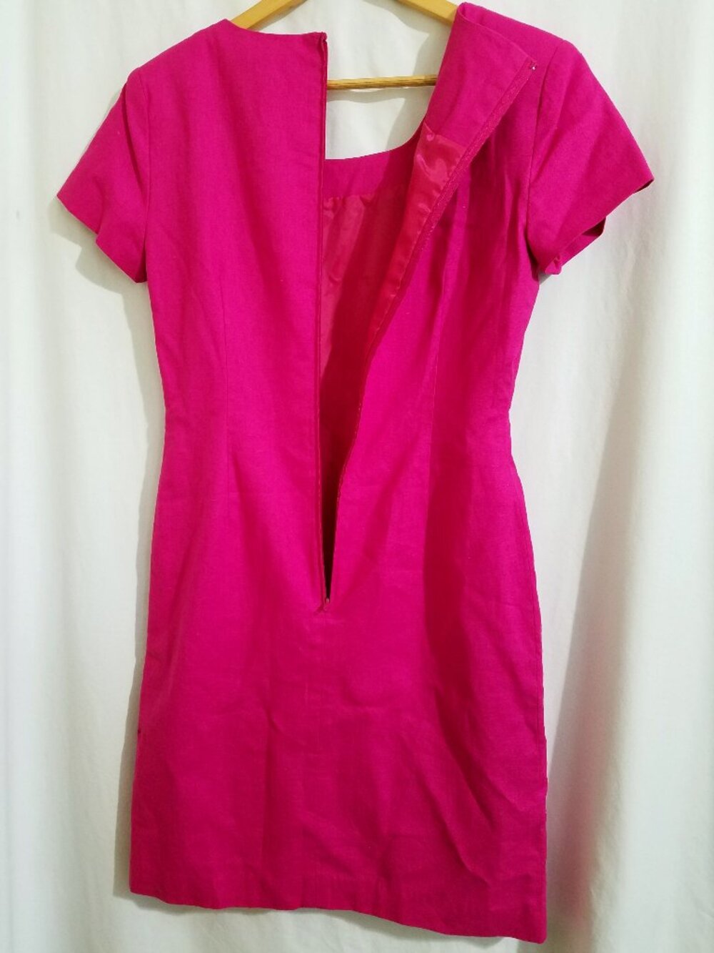 Fuchsia Midi Dress with Short Sleeves - Picture 8 of 10